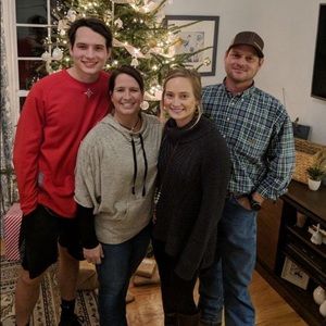 Meet your Posher, Joy